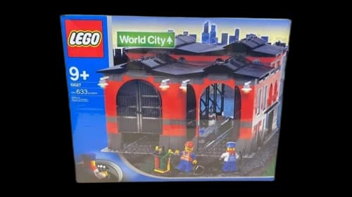 LEGO World City Train Engine Shed Set 10027