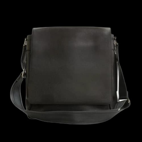 Louis Vuitton Roman Taiga MM Black