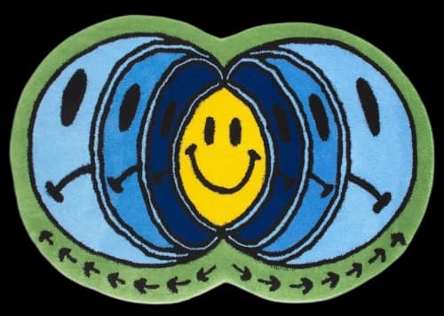 Market Smiley Look Within Rug