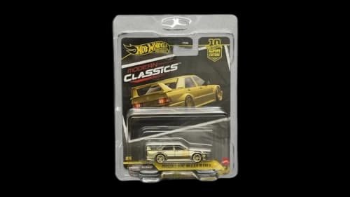 Mattel Hot Wheels Car Culture Modern Classics Mercedes-Benz 190 E 2.5-16 Evo II (CHASE)