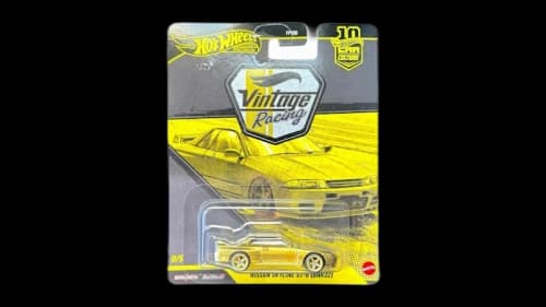 Mattel Hot Wheels Vintage Racing Nissan Skyline GTR R32 (CHASE)