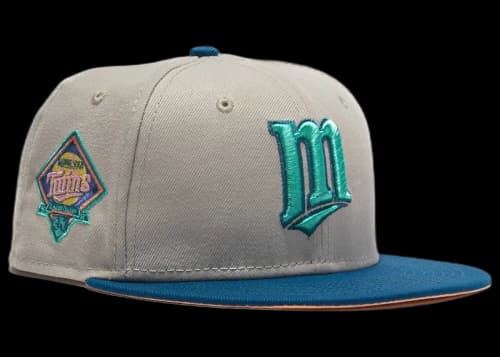 New Era Minnesota Twins Ocean Drive 30th Anniversary Patch Hat Club Exclusive 59Fifty Fitted Hat Stone/Indigo/Peach