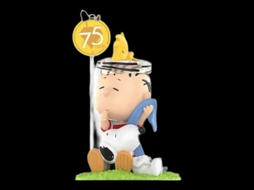 Pop Mart Peanuts 75th Anniversary Snoopy Comic Life Series Sweet Dreams Figure