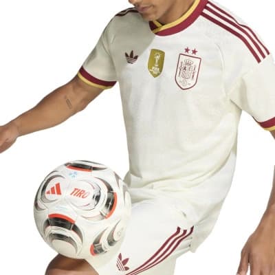 adidas Spain26 Away Authentic Winners Jersey Asia Sizing 'Off White' — foto 4