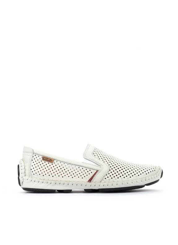 Pikolinos mocasines jerez en color blanco para hombre